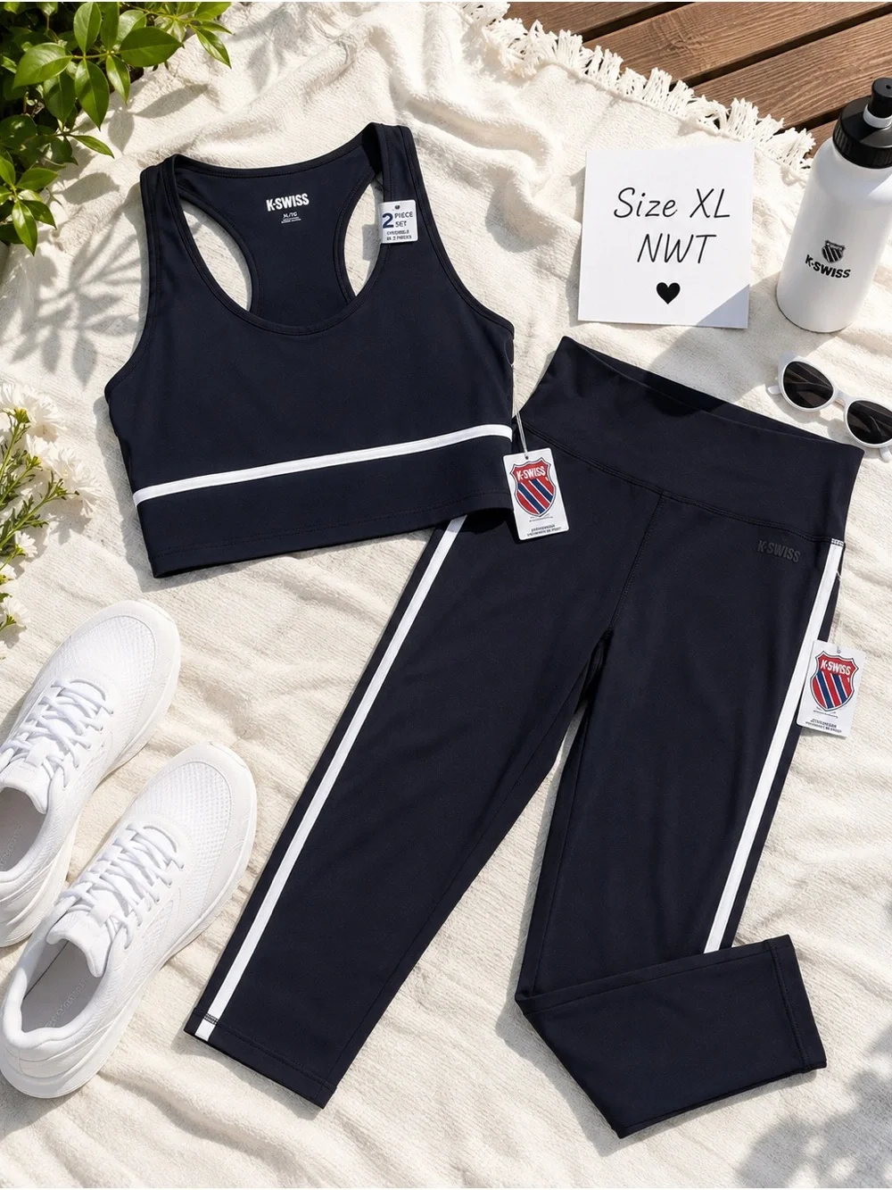K-Swiss Women’s 2-Piece Activewear Set Size XL Black White NWT